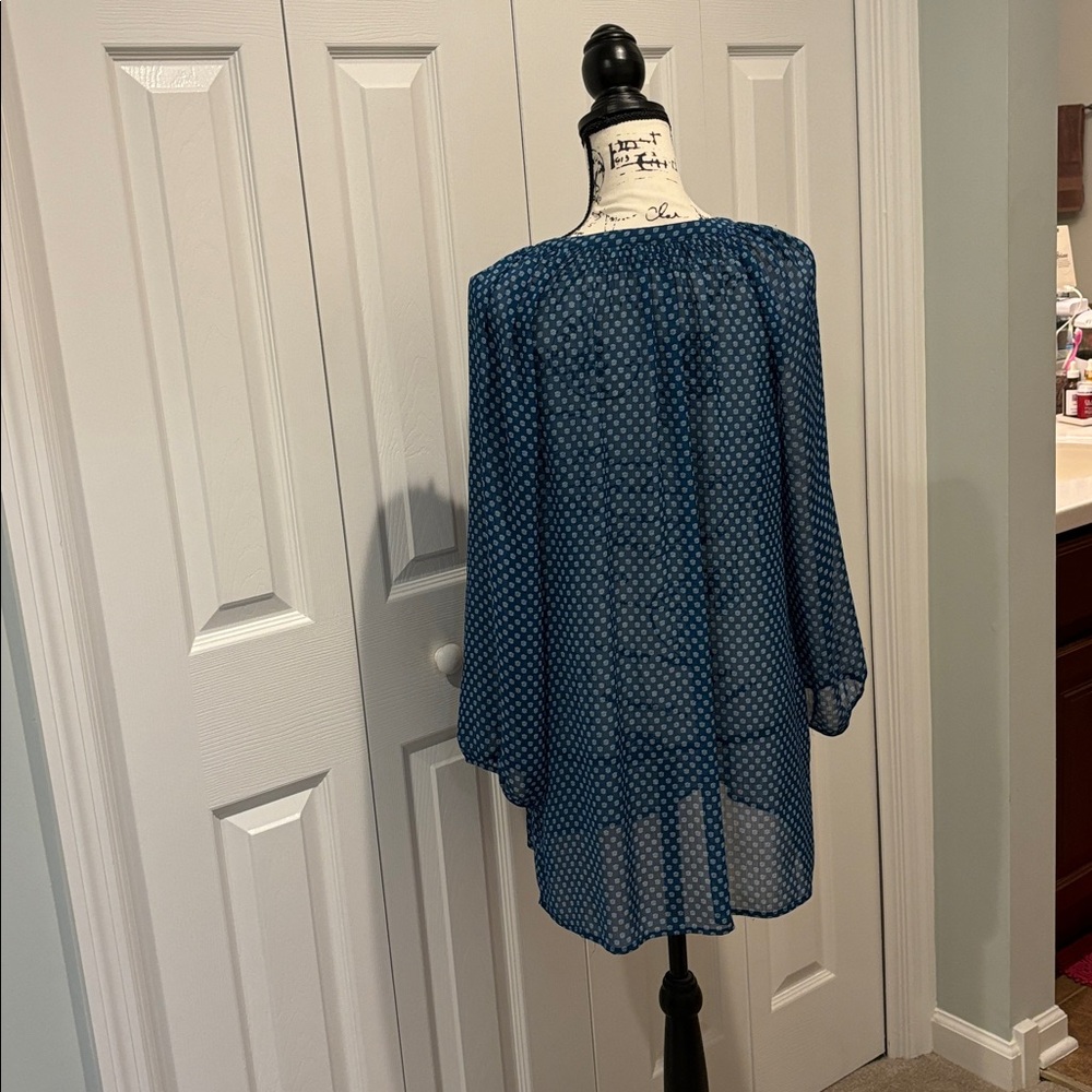 Old Navy Teal Patterned Blouse - Picture 2 of 6